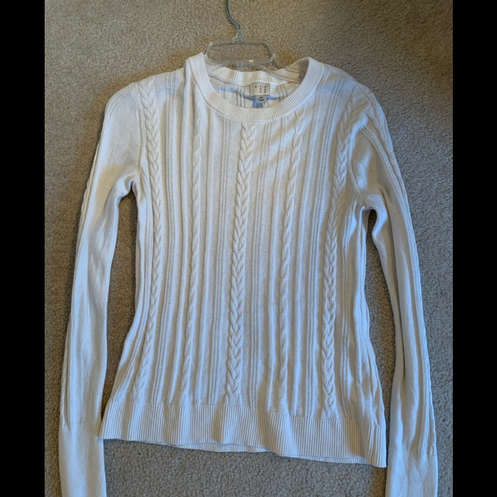 Cute sweater / long sleeve